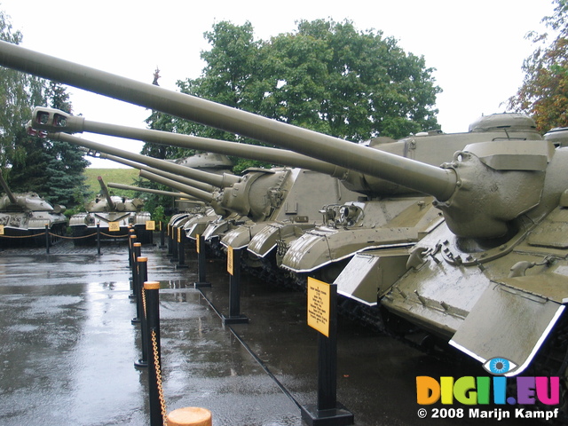 28390 Tanks lined up Kiev War Museum